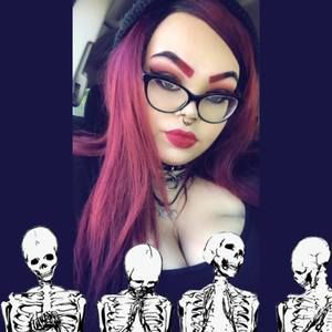 Meet your Posher, Luna